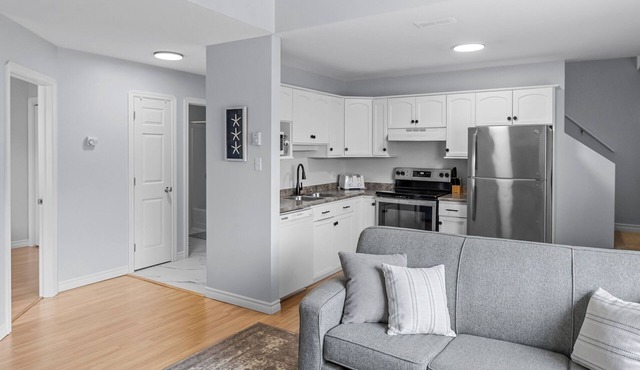 Harbourview Loft B Two Bedroom Loft Apartment Located in Downtown Summerside in Summerside