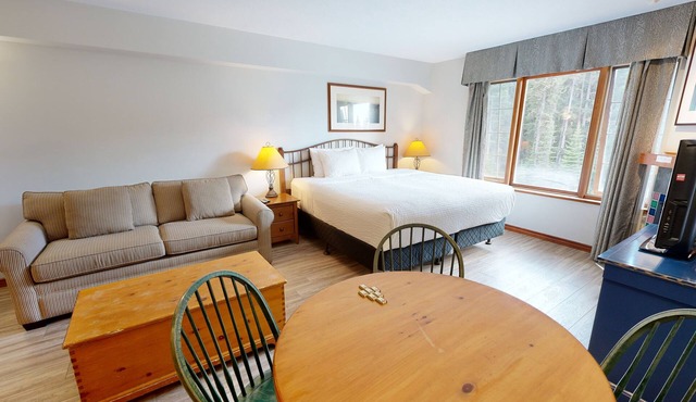 Hearthstone Lodge #305 in Sun Peaks
