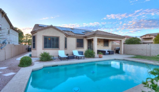 Heated Private Pool BBQ Pet/Kid Friendly Playground in Casa Grande
