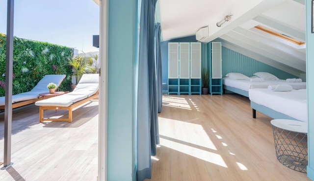 Hostel Ozz Nice in Nice