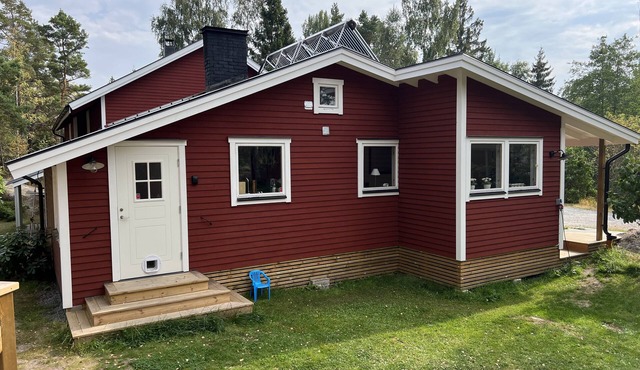House on Ingarö, close to nature, lake and sea, family-friendly environment in Ingarö