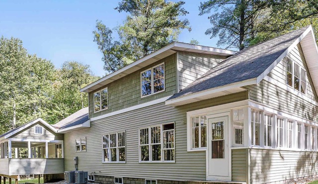 Impressive Dual Woods and Lake Homes That Sleep 32 in Pullman