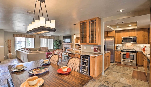 Indio Escape w/Fire Pit & Resort Amenities! in Indio