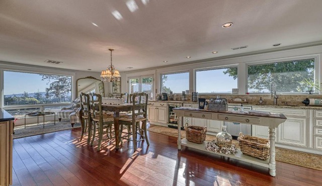 King's Queen in Newberg
