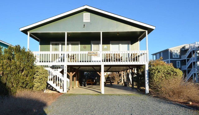 "Kitty's Place" - Beach Cottage, Dunes West, 3 Bedroom, 2 Bathroom in Holden Beach