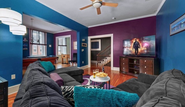 Large Luxury Executive Home Grand Piano +Courtyard in Harrisburg