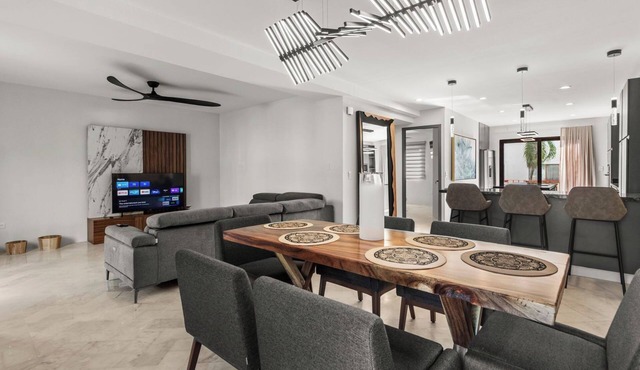 Luxury 2BR, 2BA condo in Marina Vallarta. Dream kitchen, golf, fishing packages. in Puerto Vallarta