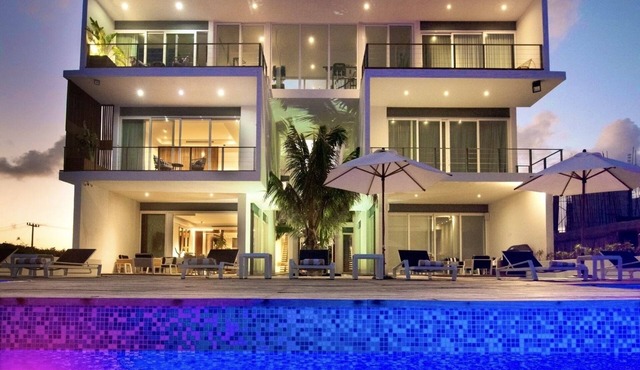 Luxury Beachfront Oasis - Includes daily meals prepared by private chef in Puerto Morelos
