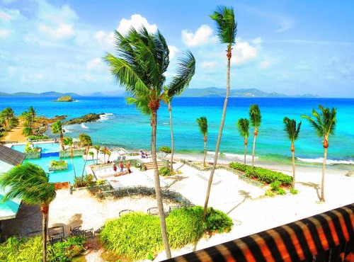 Luxury Beachfront Duplex Villa on Sapphire Beach IV in Frydendal