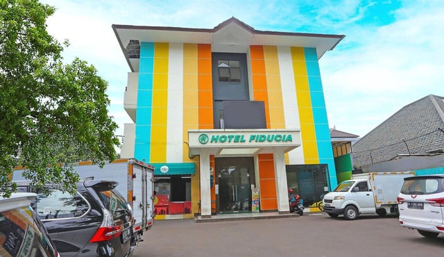 Luxury Deluxe DBL Retreat W/Free WiFi and Parking in Jakarta