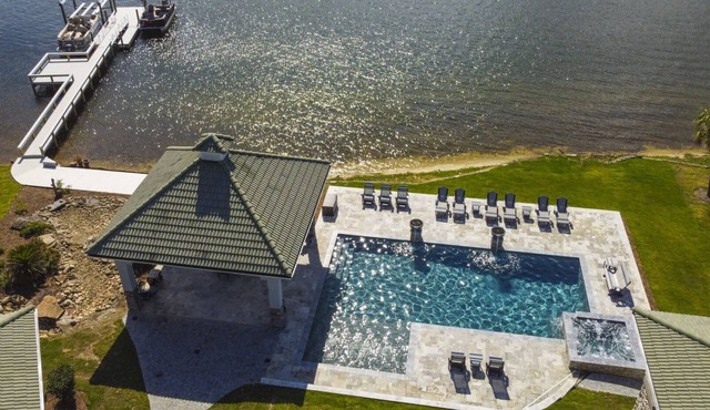 Luxury Lakefront Retreat Private Dock & Stunning Views! in Chapin