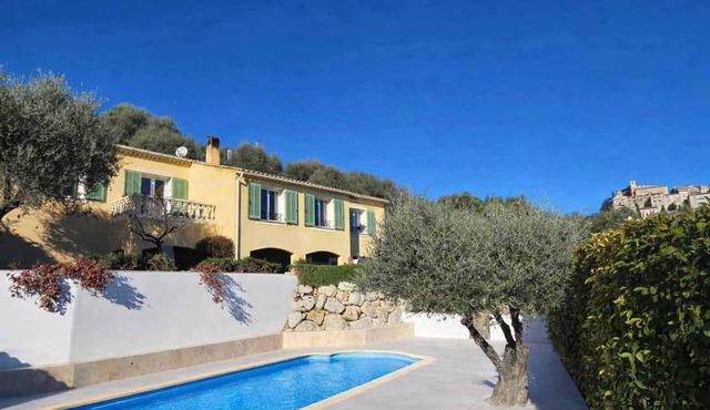 Maison Belle Vue – Charming villa with pool & breathtaking views - Near Nice in Carros