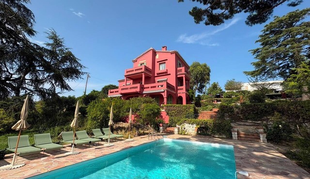 Mediterranean villa with a breathtaking ocean view in Nice