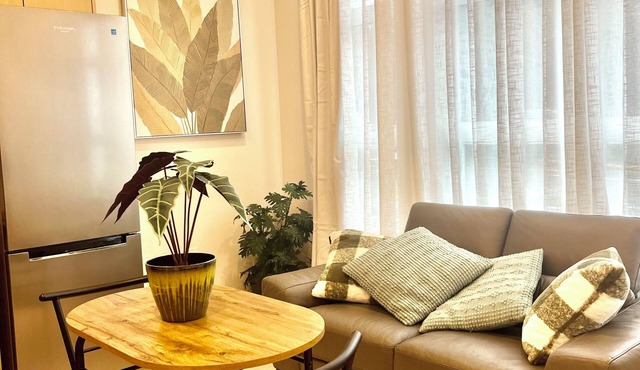 Modern 1 Bedroom Apartment - Seabus to World Cup in North Vancouver