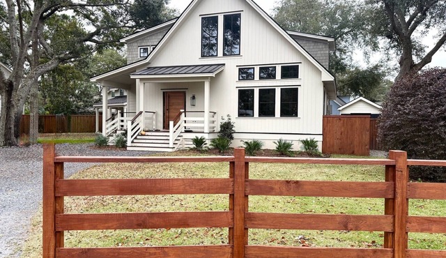 Modern Coastal Compound w Pool + Cottage in Old Village Fire Pit Screened Porch in Mount Pleasant