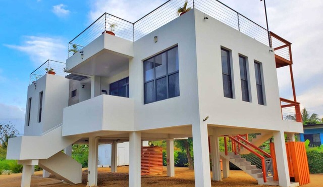 Modern Hopkins Home: Beach & Village Access in Hopkins