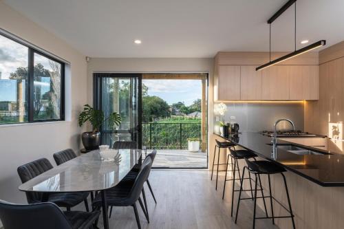 modern immaculate residence in mount wellington in Auckland
