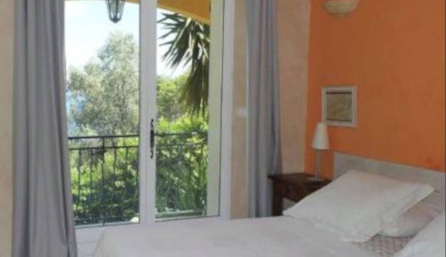 MONACO COSY COTTAGE APARTMENT in La Turbie