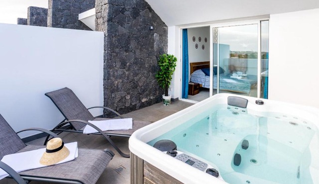 Monterey House Playa Blanca in Playa Blanca
