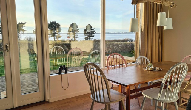 Nature cabin with view by the Falster coast in Stubbekøbing