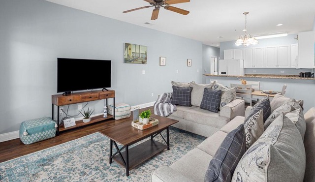 NEW Contemporary 2BR 2BA Coastal Villa 15 Mins to the Beach in Myrtle Beach
