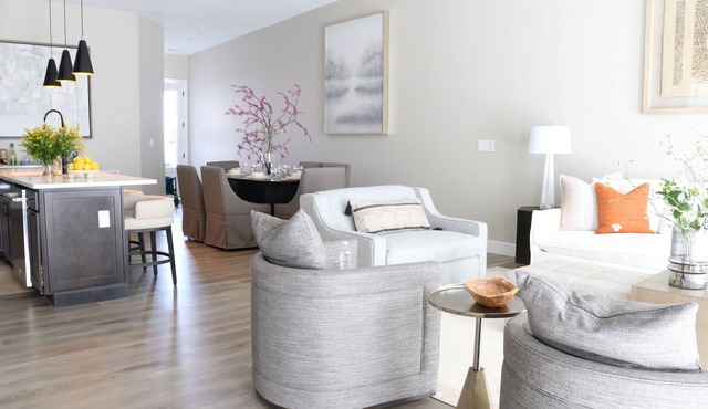 New Lux Lake Ozarks Top Floor Condo-3BR/3Bth in Village of Four Seasons