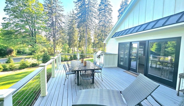 Newly remodeled, private Villa in Bolton Landing with all the comforts of home in Bolton