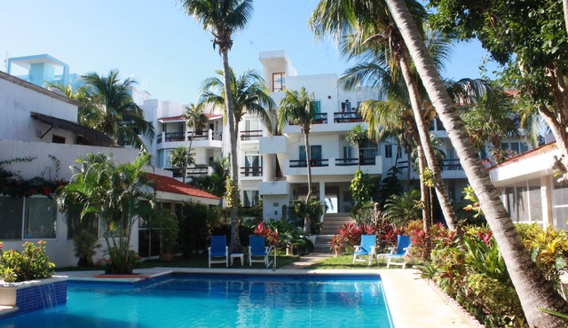 Oceanfront double size beach condo in La Sirena condominium in Akumal