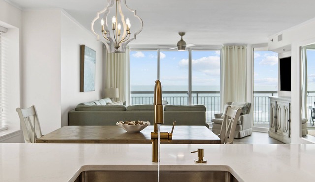 Oceanfront-Family Friendly-Renovated-Beautifully Appointed-2026 Calendar Open in North Myrtle Beach