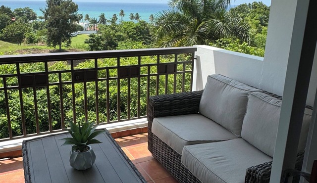 Oceanfront Paradise: Completely Renovated Stunning Condo with Breathtaking Views in Aguada