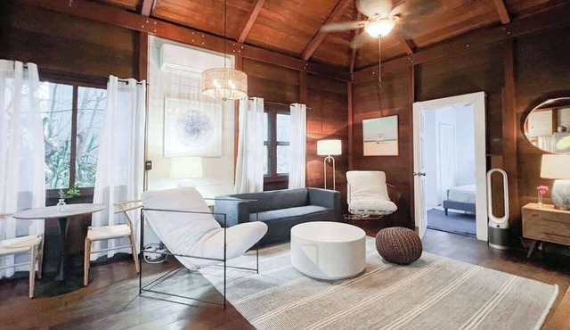Oceanview Cottage | Walk to Beach & Restaurants in Cruz Bay