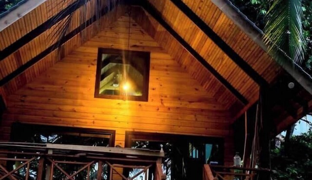 Off-Grid A-Frame Jungle Cabin · Isla Colón · Solar, AC, WiFi, Sleeps 5 in Bocas del Toro