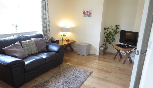 Oxford Apartments 2 - Modern, beautiful Apartment fully furnished with parking in Oxford