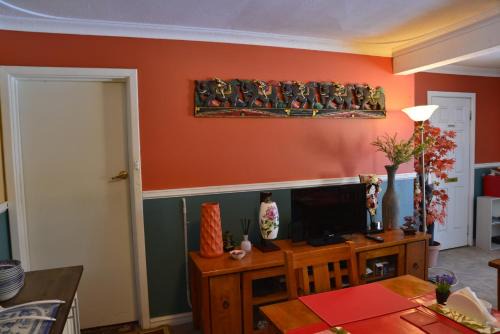 Palms Bed & Breakfast in Perth