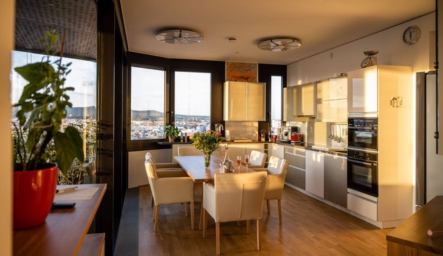 Panorama suite with a view over Vienna in Wien
