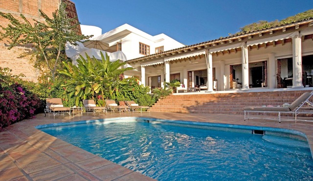 PAY 4 STAY 5 NIGHTS until Oct 31. Amazing Villa at Conchas Chinas, Great Views in Puerto Vallarta