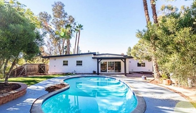Peaceful Riverside Retreat with Pool in Riverside