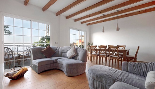 Pet-Friendly Vacation Home "Casa Luz" with Sea View, Whirlpool & Wi-Fi in La Luz