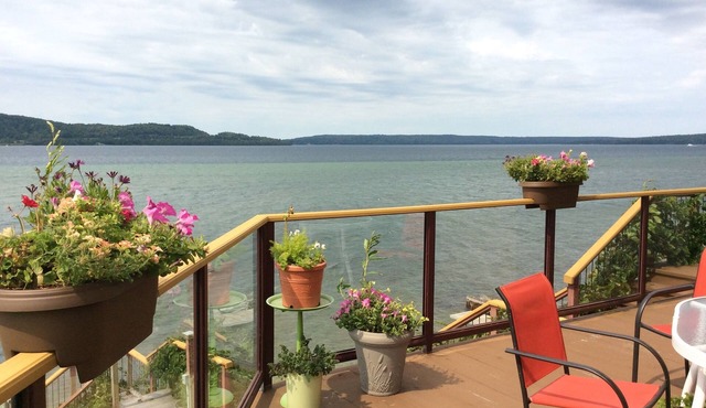 Pictured Rocks Bed And Breakfast in Munising