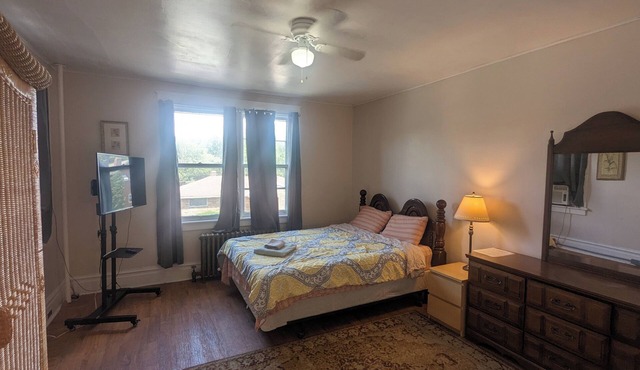 Private bath/independent unit/sparkling/private parking in Harrisburg