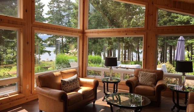 Private, OCEANFRONT Summer Home, 4 Bdrm 3 bath in Cavendish Resort Area in Stanley Bridge