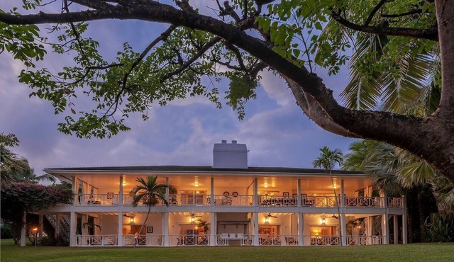 Private Oceanfront Luxury Retreat. in Dunmore Town