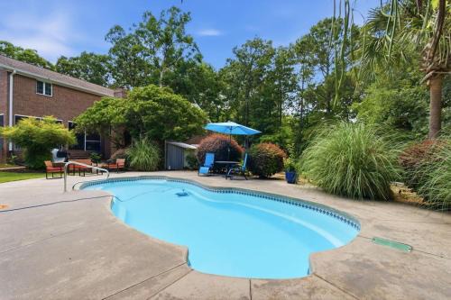 Private Pool Hot Tub Pickleball Farm Private Gym Pond in Irmo