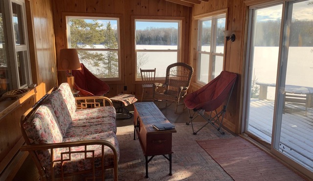 Private Waterfront Getaway in Mckellar