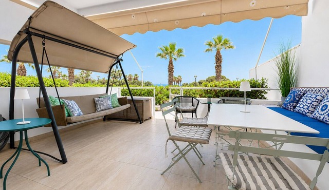 Rafina Blue Horizon Maisonette with Garden by ΜΡS in Rafina