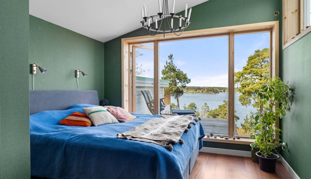 Ref. 735070 in Nacka