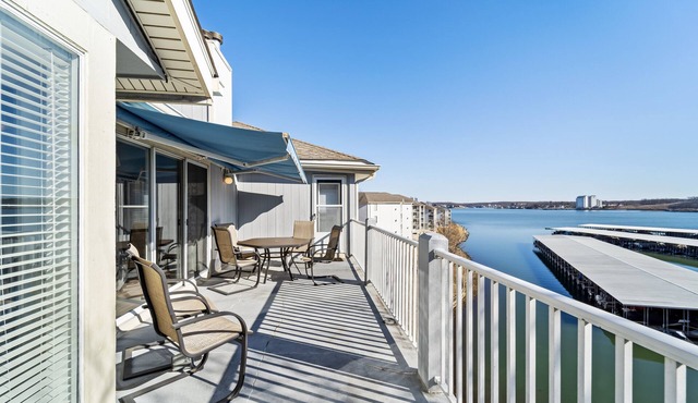 Regatta Bay 344D - Spacious 3 Bdrm condo in Lake Ozark