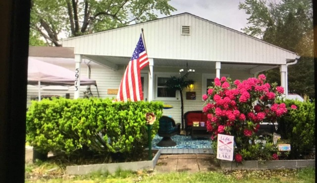 Relaxing Chautauqua Lake Cottage for Rent in Mayville
