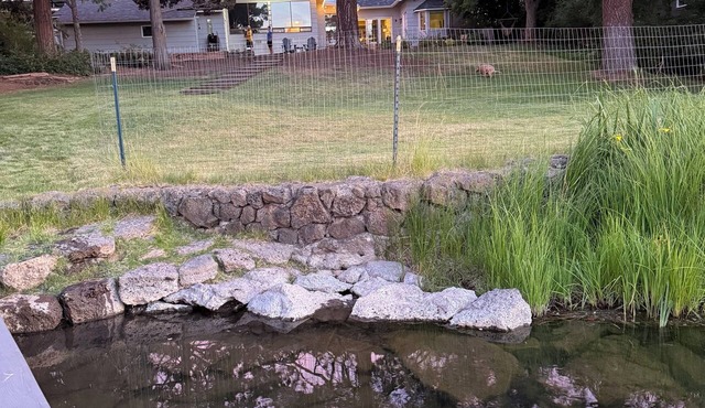 Riverfront w/dock and big backyard. Enjoy your own slice of the Deschutes River. in Bend