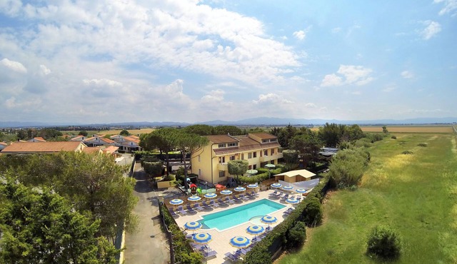 Riviera 10 by Interhome in Cecina